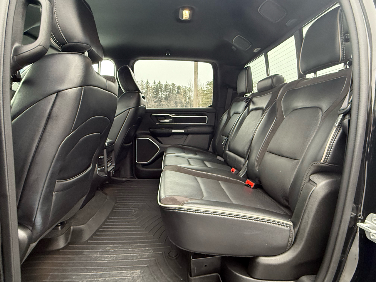 RAM 1500 Laramie Crew Cab SWB 4WD 2020