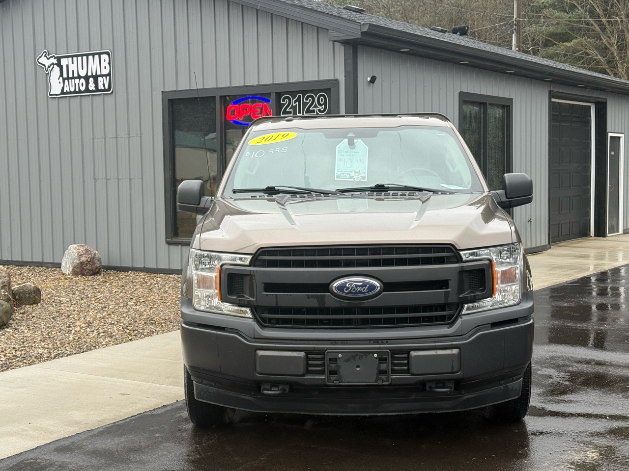 Ford F-150 4WD Reg Cab 141" XL 2019