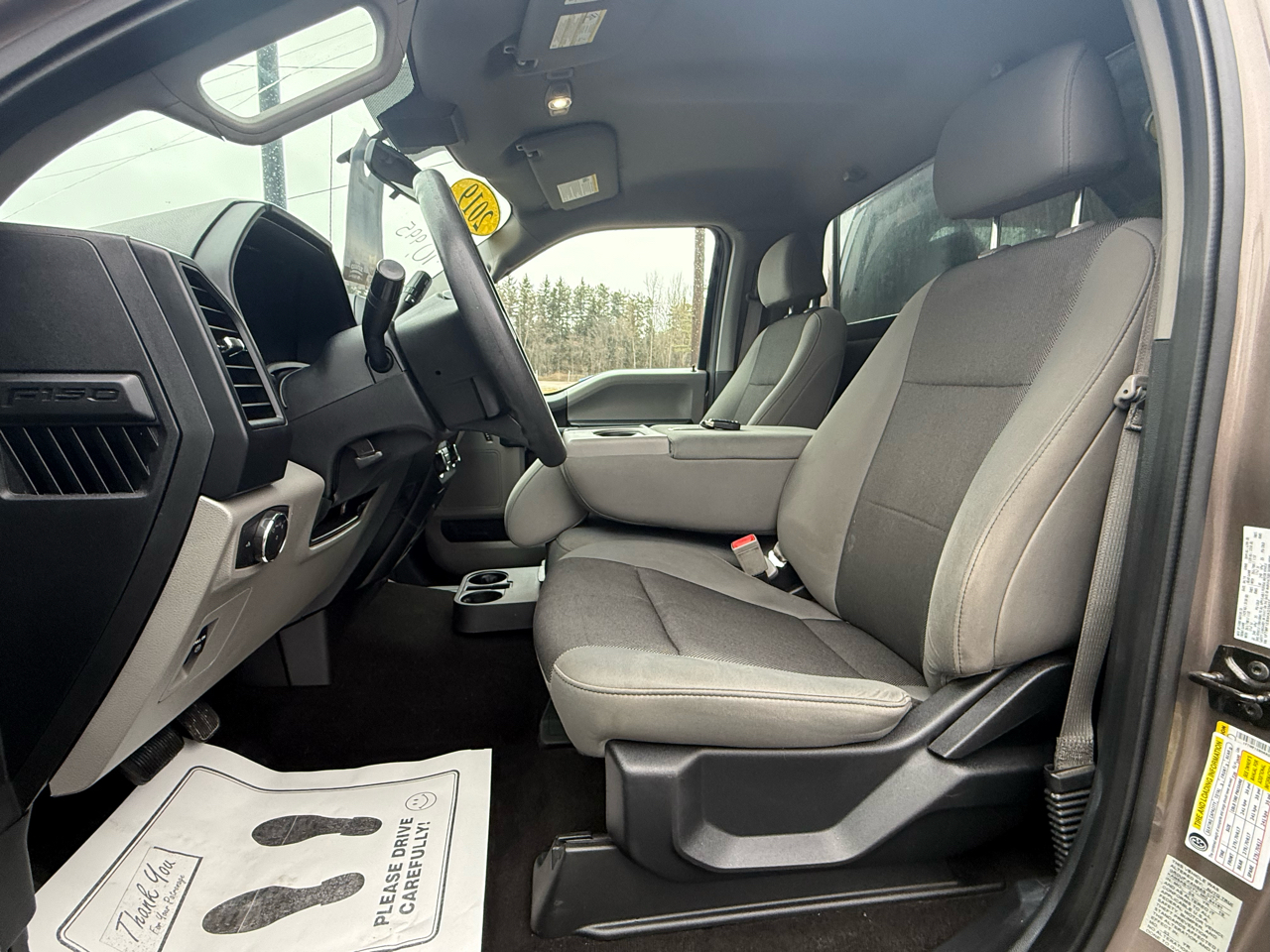 Ford F-150 4WD Reg Cab 141" XL 2019