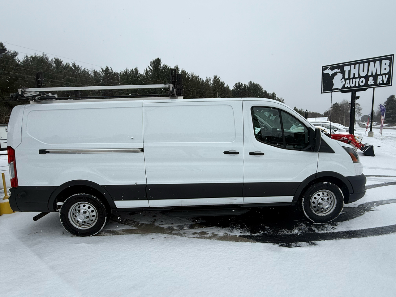 Ford Transit 150 Van Low Roof w/Sliding Pass. 148-in. WB 2020