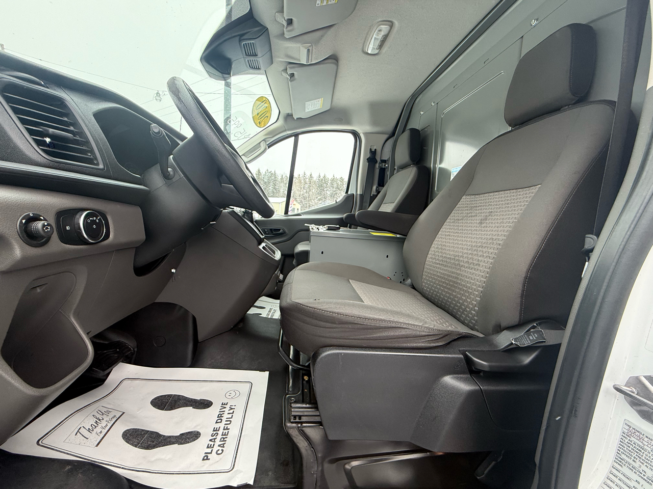 Ford Transit 150 Van Low Roof w/Sliding Pass. 148-in. WB 2020