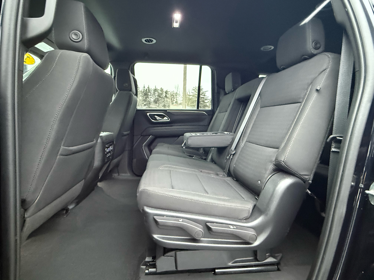 Chevrolet Suburban LS 4WD 2023