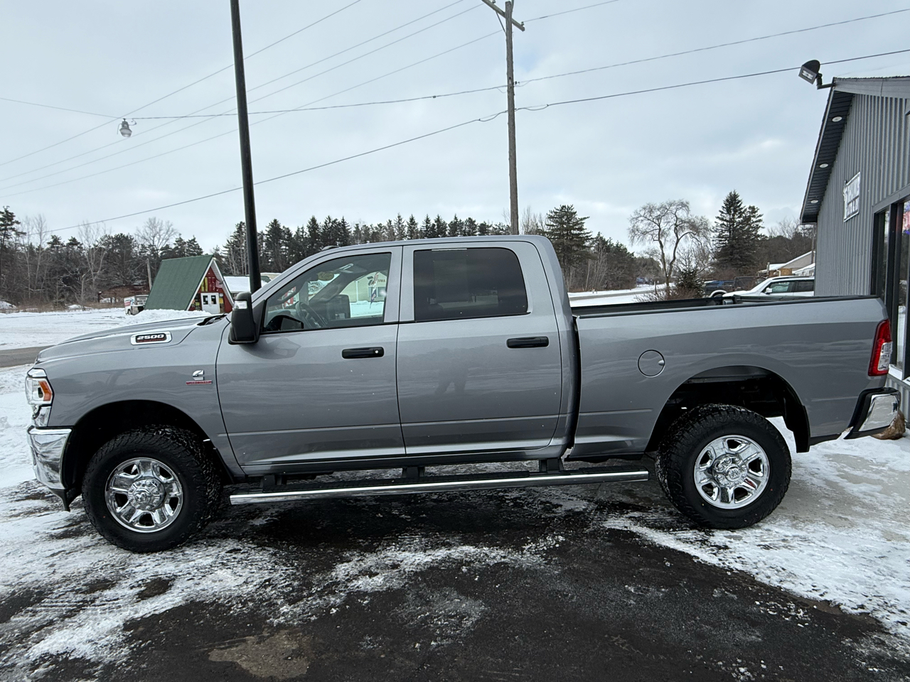 RAM 2500 Tradesman Crew Cab SWB 4WD 2024