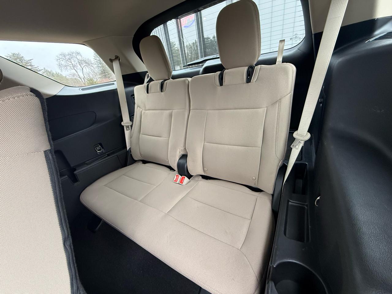 Ford Explorer Base AWD 2021