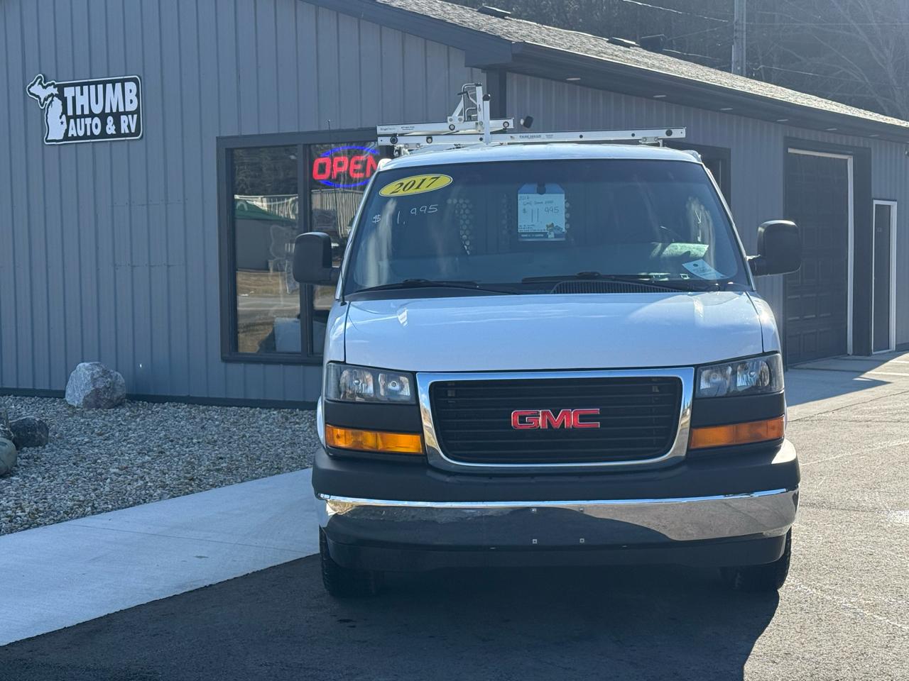 GMC Savana G2500 Cargo 2017