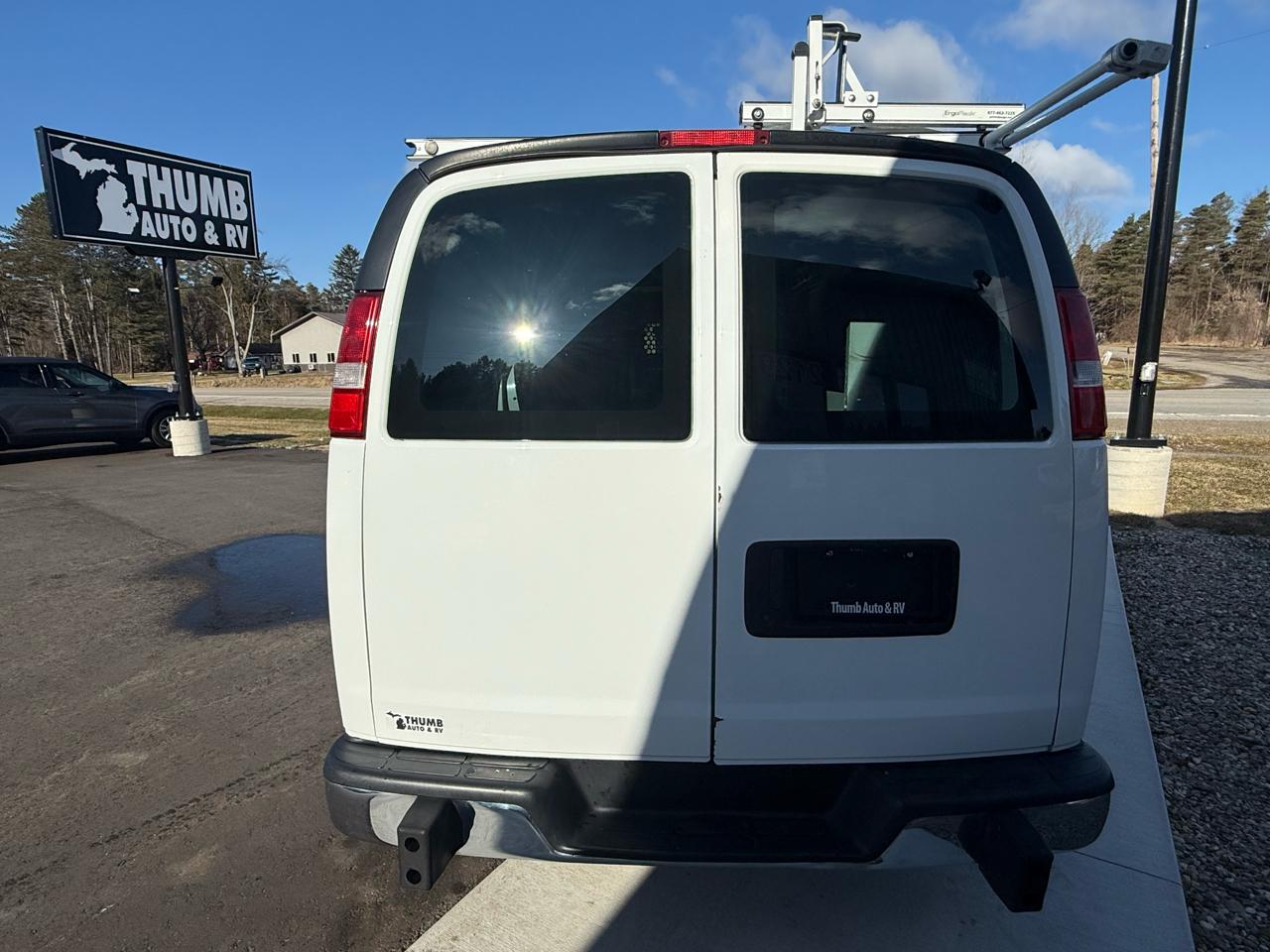 GMC Savana G2500 Cargo 2017