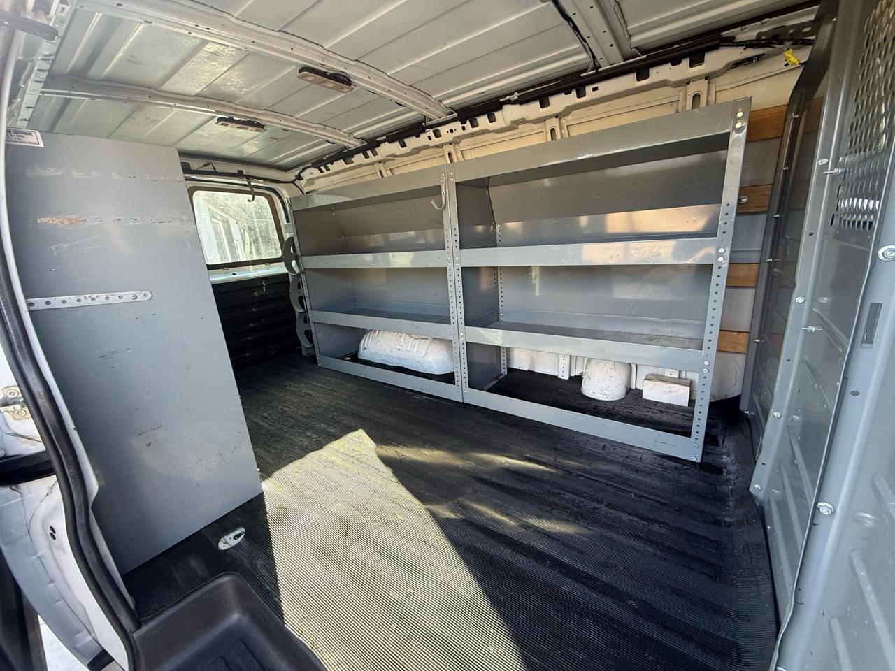 GMC Savana G2500 Cargo 2017