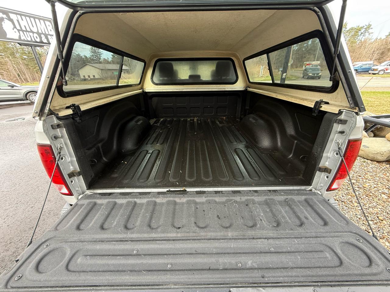 RAM 1500 4WD Quad Cab 140.5" Express 2018