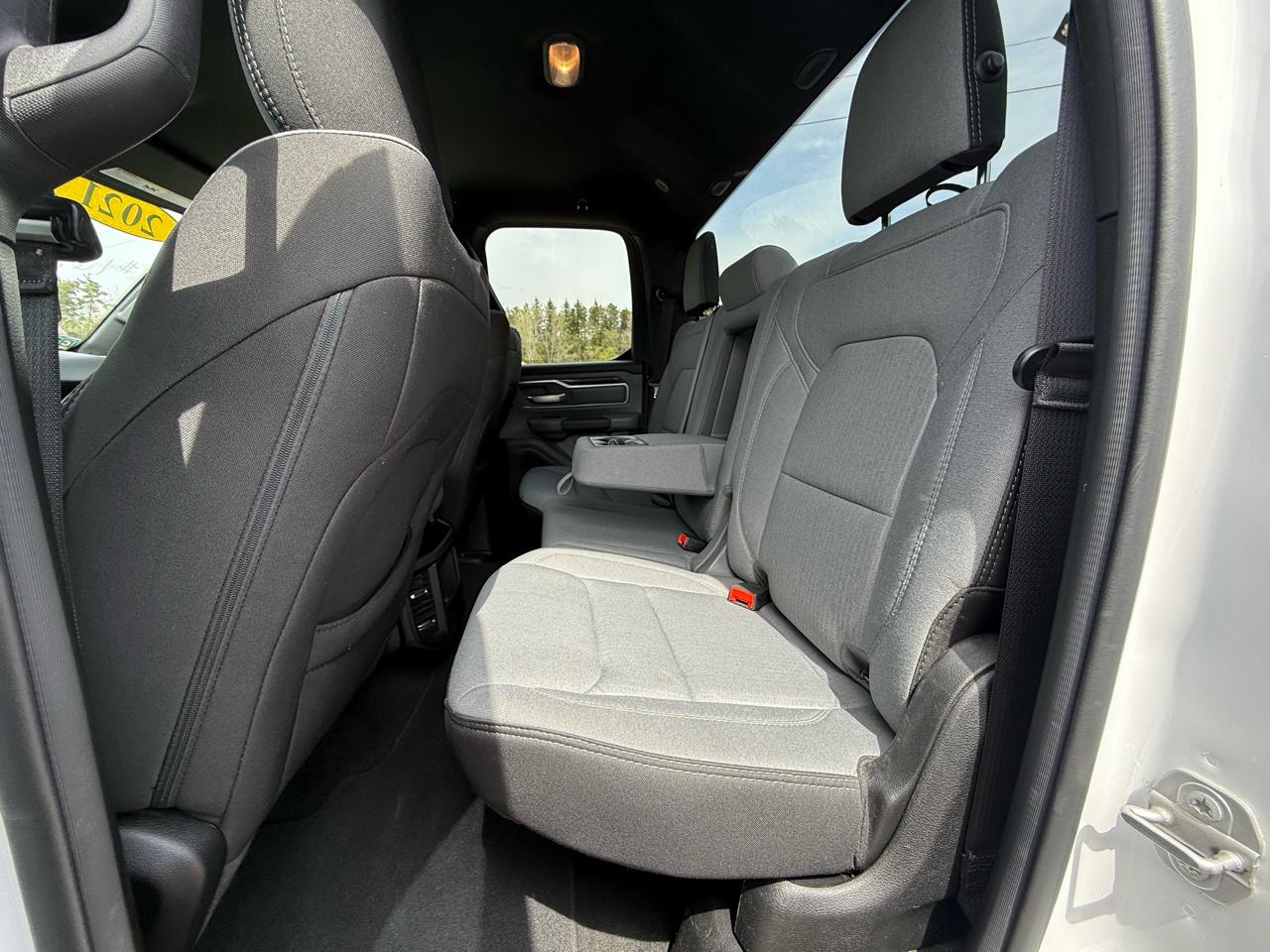 RAM 1500 Big Horn Quad Cab 4WD 2021