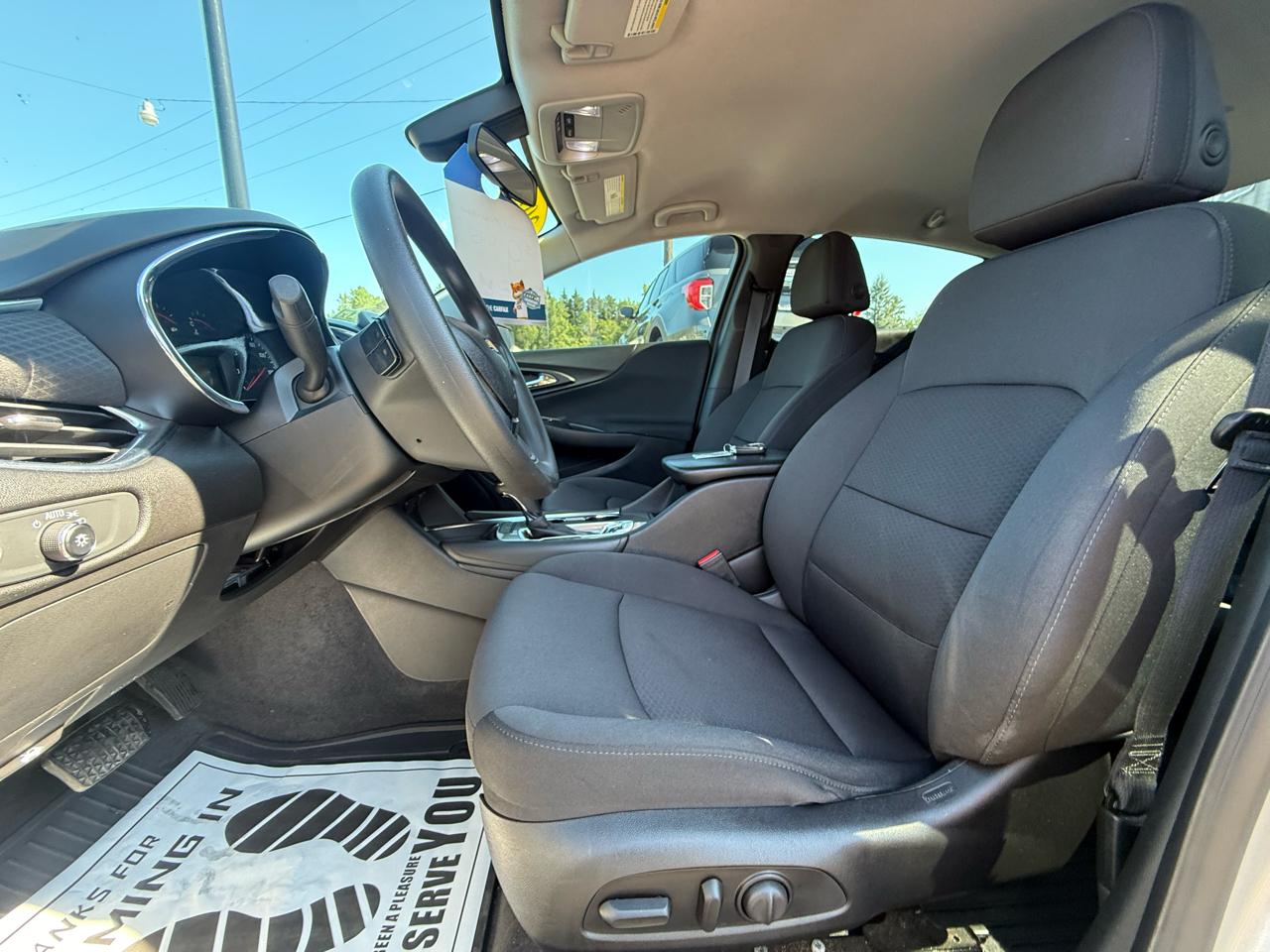 2018 Chevrolet Malibu Hybrid - Photo 6