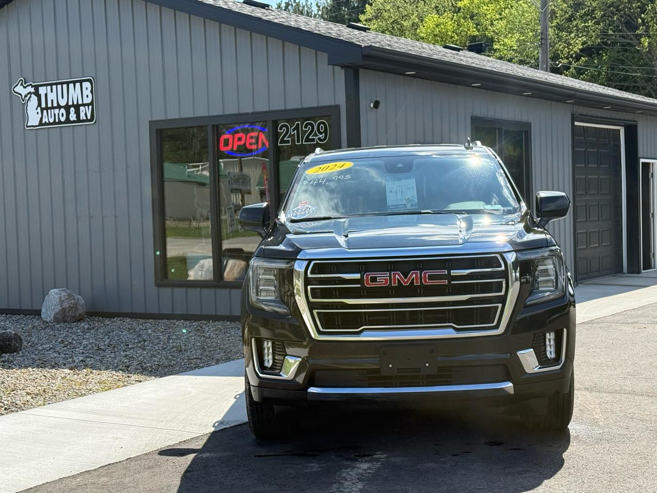 GMC Yukon SLT 4WD 2024