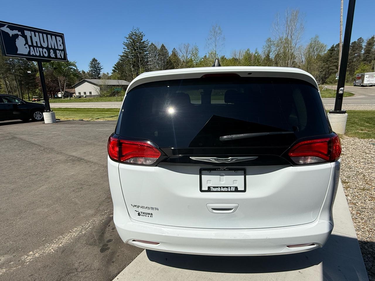 Chrysler Voyager LX 2024