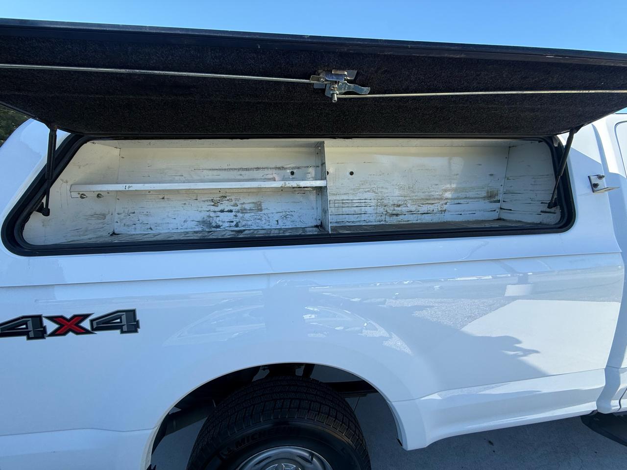 Ford F-250 SD XL Crew Cab 4WD 2022