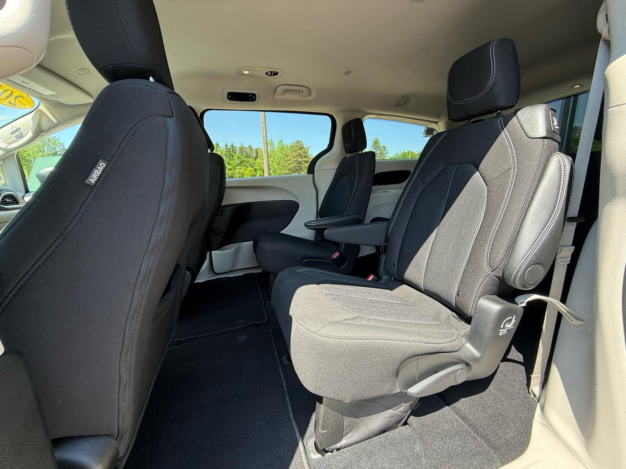 Chrysler Voyager LX 2024