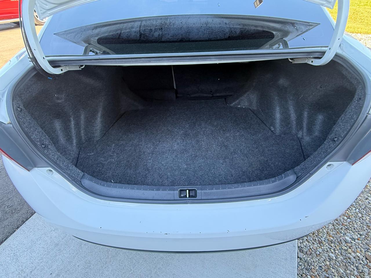 Toyota Corolla LE 4D Sedan 2015