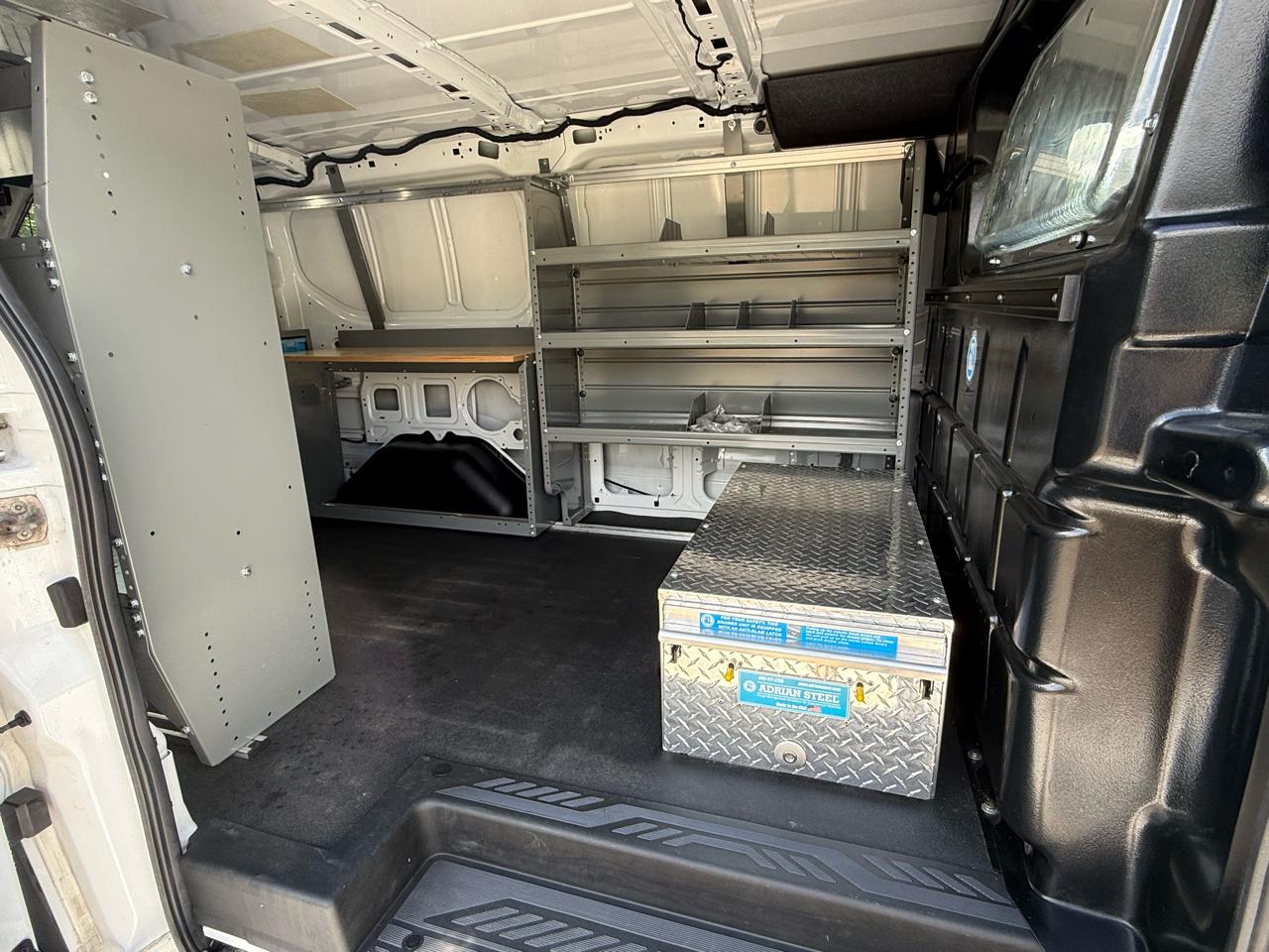 Ford Transit 150 Van Med. Roof w/Sliding Pass. 130-in. WB 2023