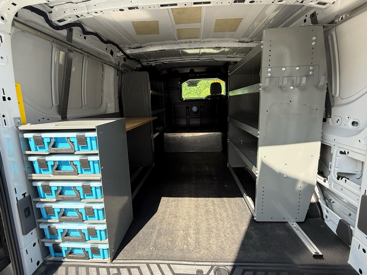 Ford Transit 150 Van Med. Roof w/Sliding Pass. 130-in. WB 2023