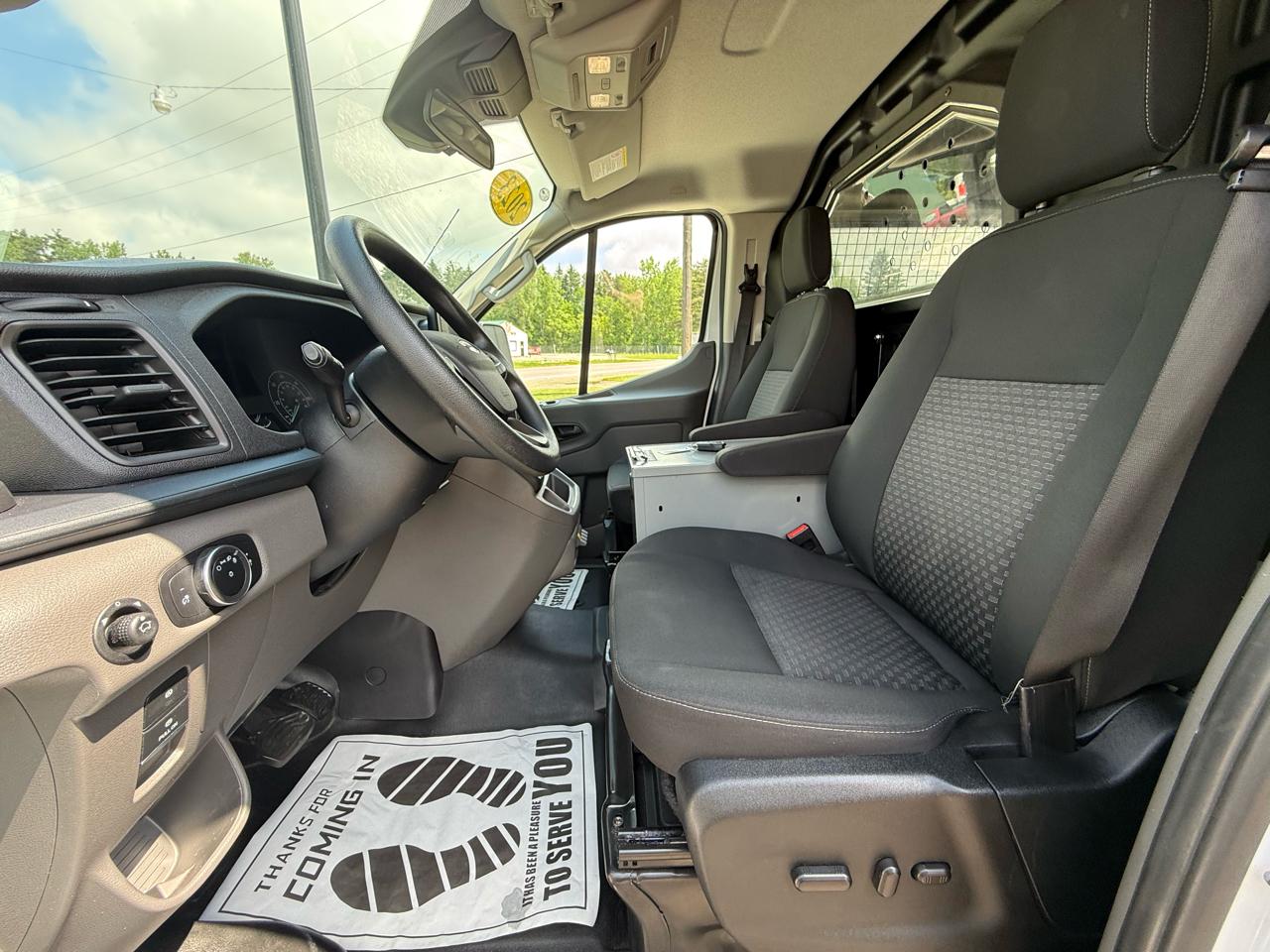 Ford Transit 150 Van Med. Roof w/Sliding Pass. 130-in. WB 2023