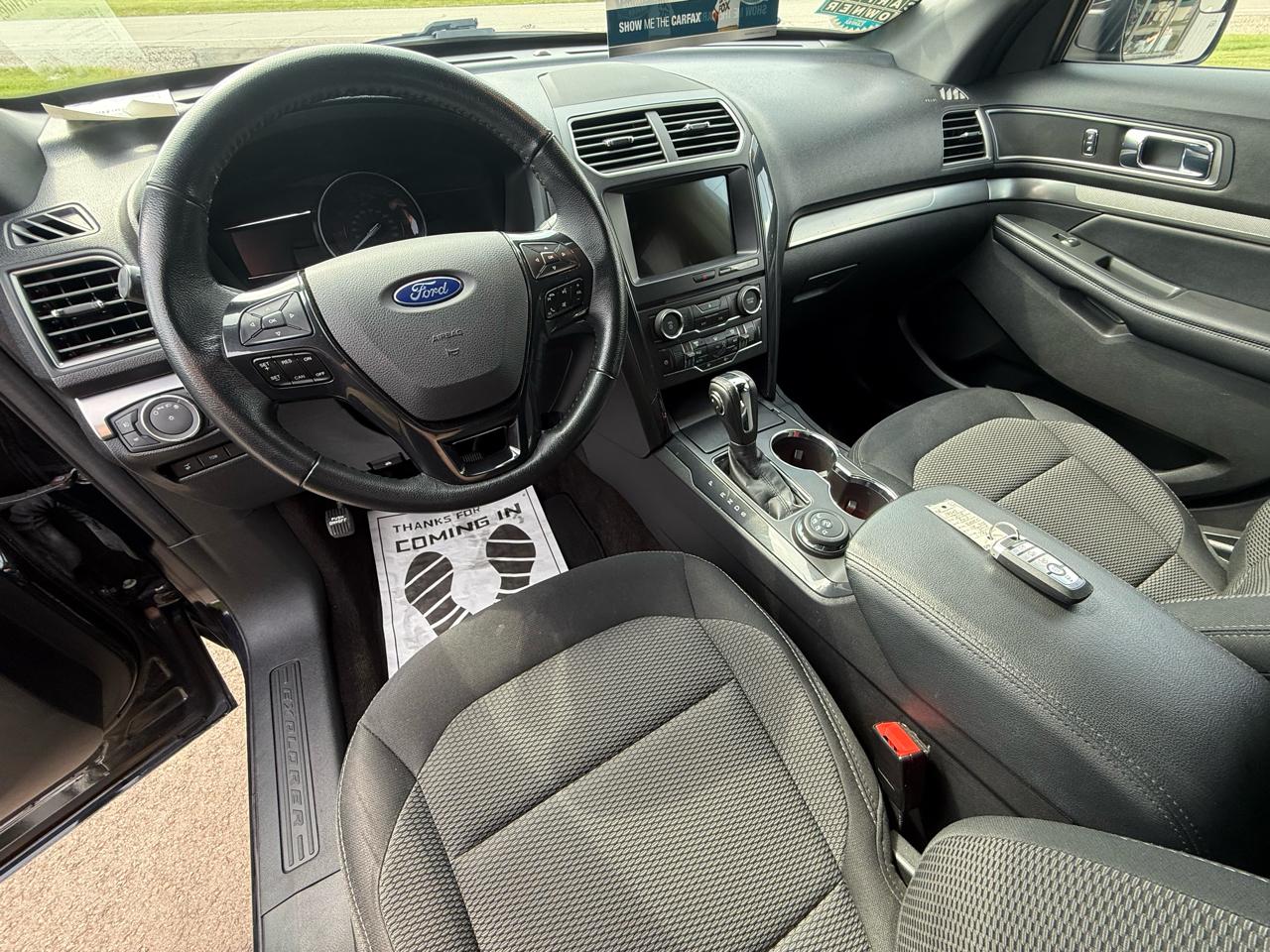 Ford Explorer 4dr XLT 4WD 2018