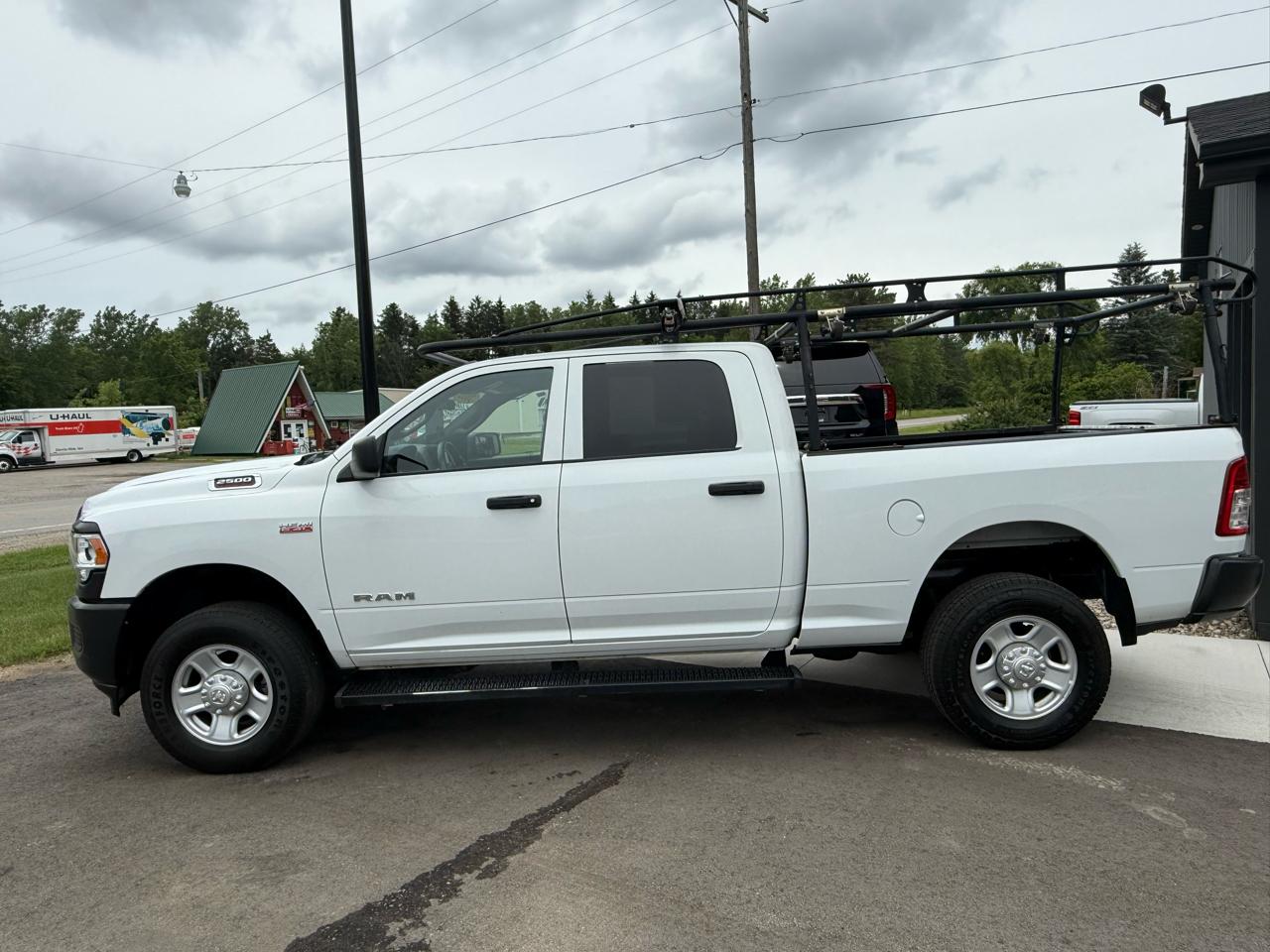 RAM 2500 Tradesman Crew Cab SWB 4WD 2022