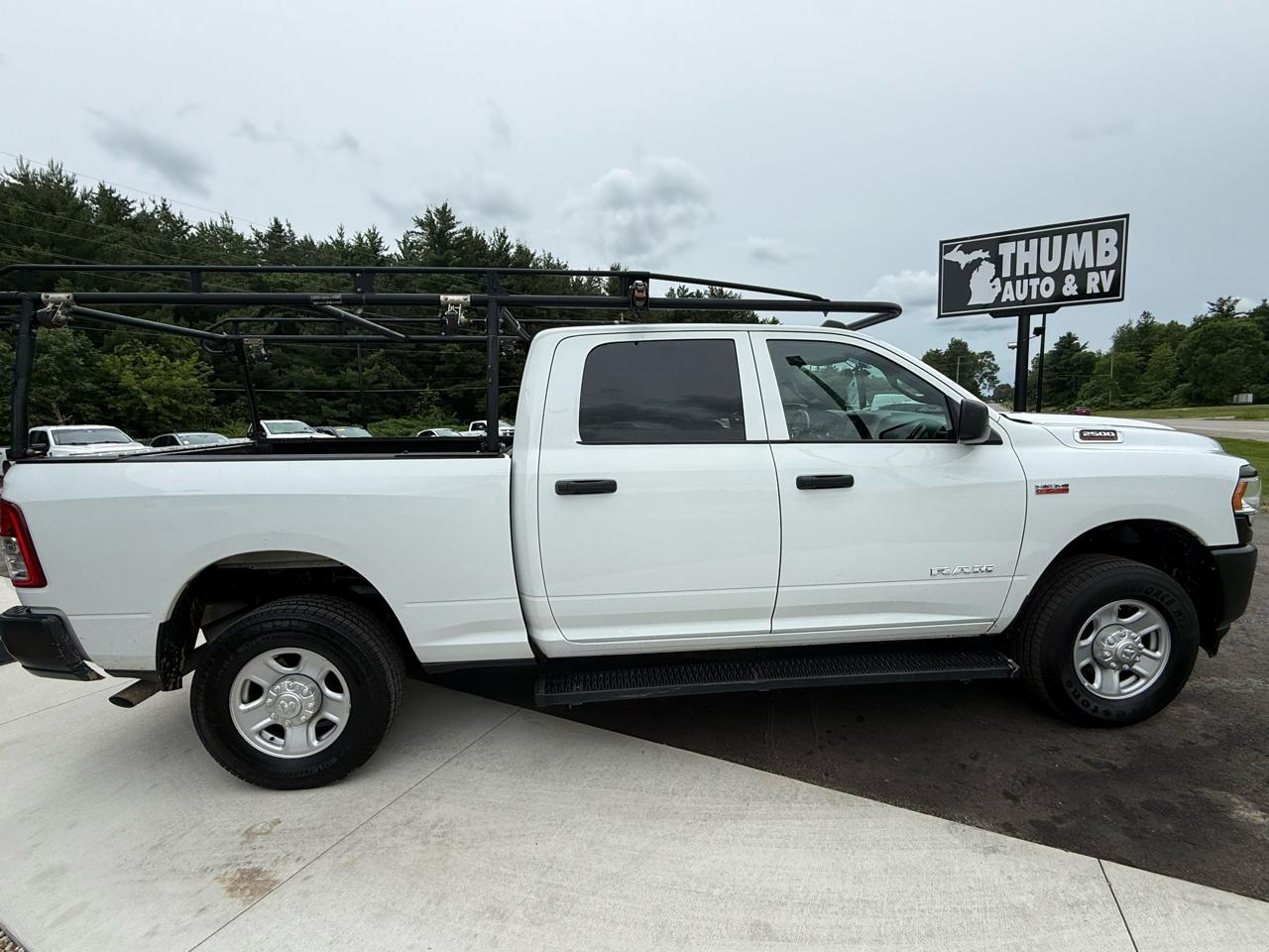 RAM 2500 Tradesman Crew Cab SWB 4WD 2022