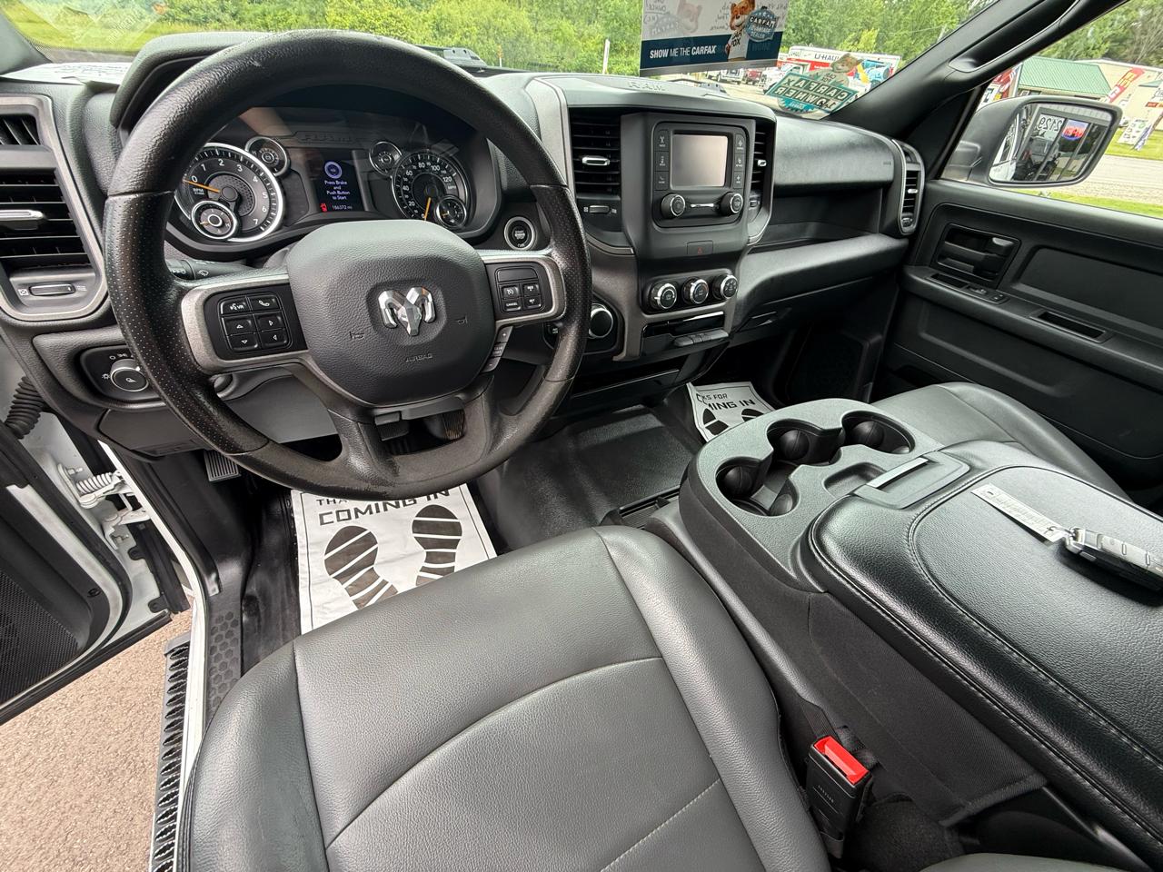 RAM 2500 Tradesman Crew Cab SWB 4WD 2022