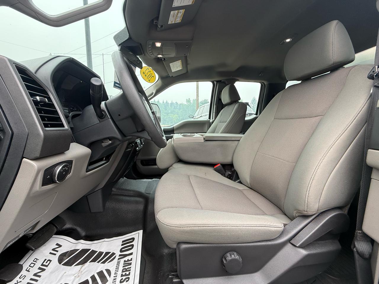 Ford F-250 SD XL SuperCab 4WD 2022