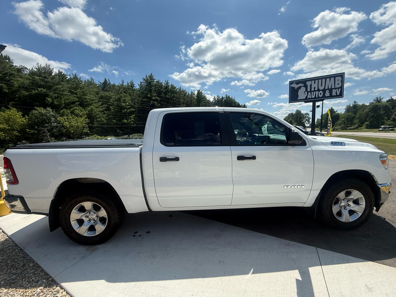 RAM 1500 Big Horn Crew Cab SWB 4WD 2023