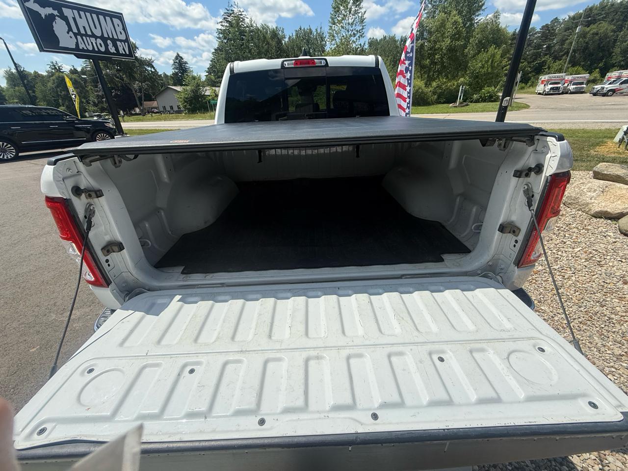 RAM 1500 Big Horn Crew Cab SWB 4WD 2023
