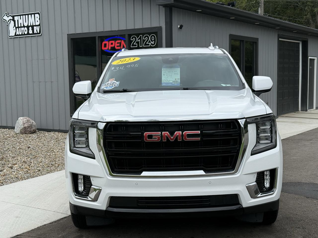 GMC Yukon XL SLE 4WD 2023