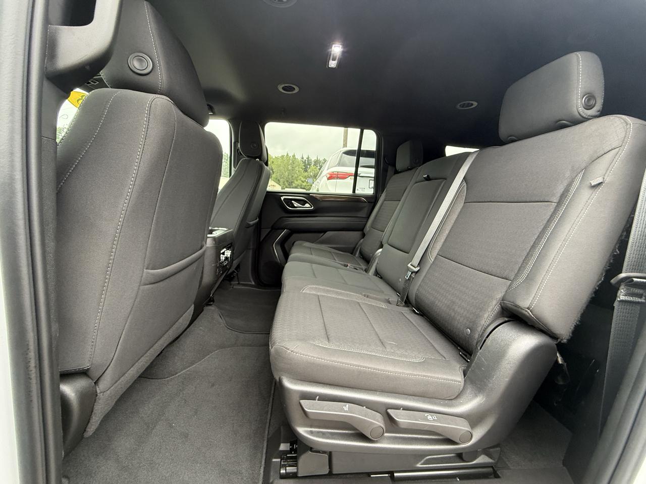 GMC Yukon XL SLE 4WD 2023