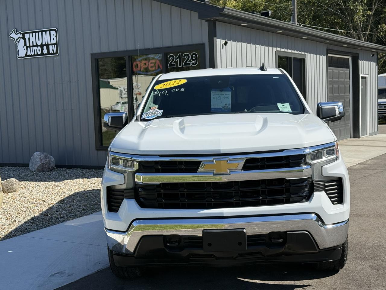 Chevrolet Silverado 1500 4WD Crew Cab 147" LT 2022