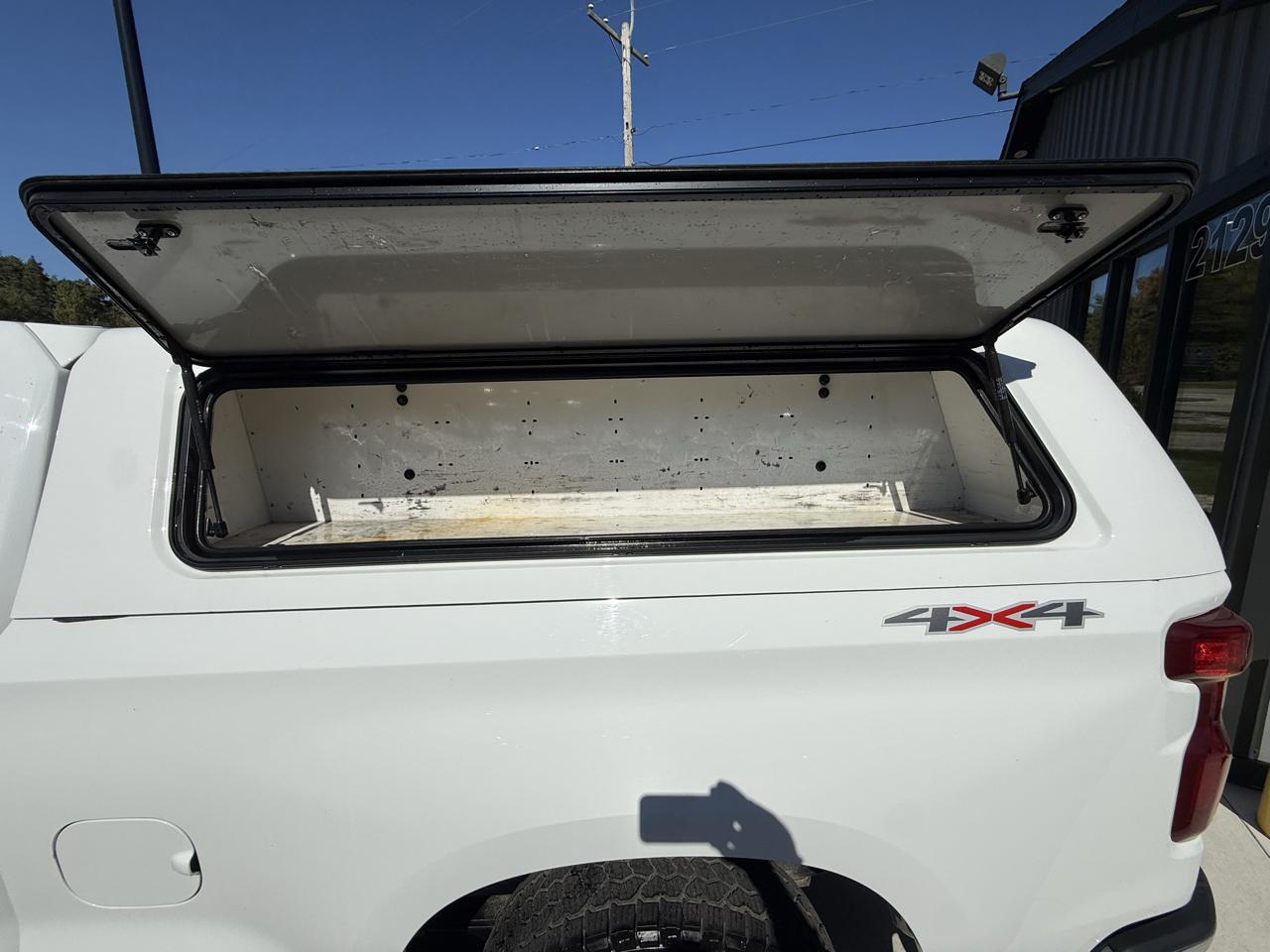 Chevrolet Silverado 1500 4WD Crew Cab 147" LT 2022