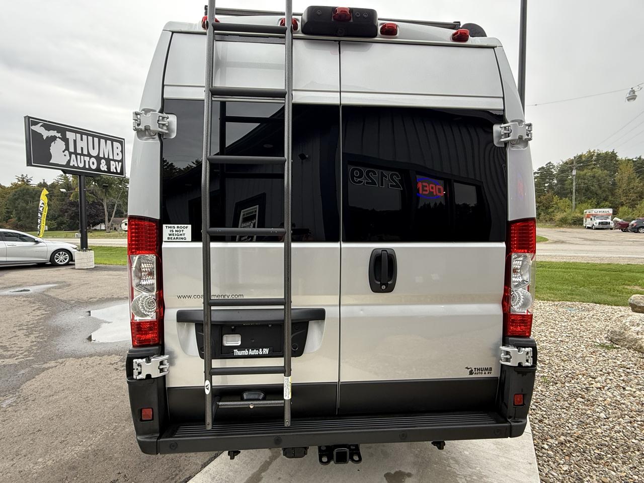 Coachmen Nova  2021