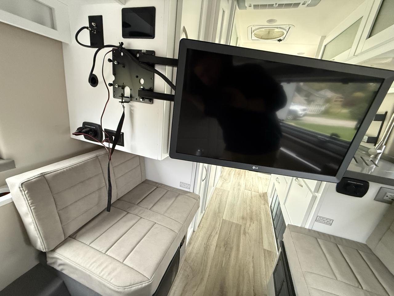 Coachmen Nova  2021