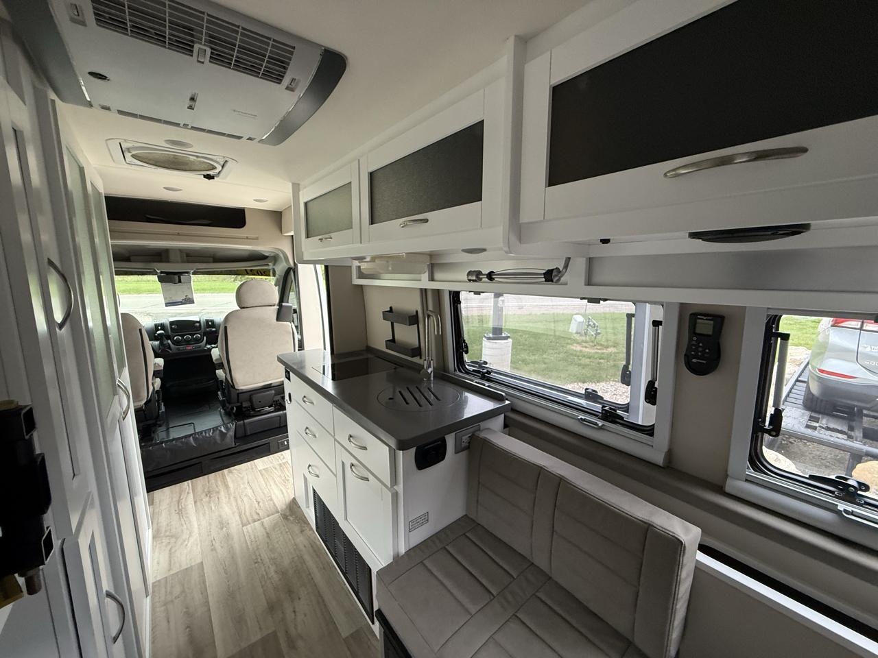 Coachmen Nova  2021