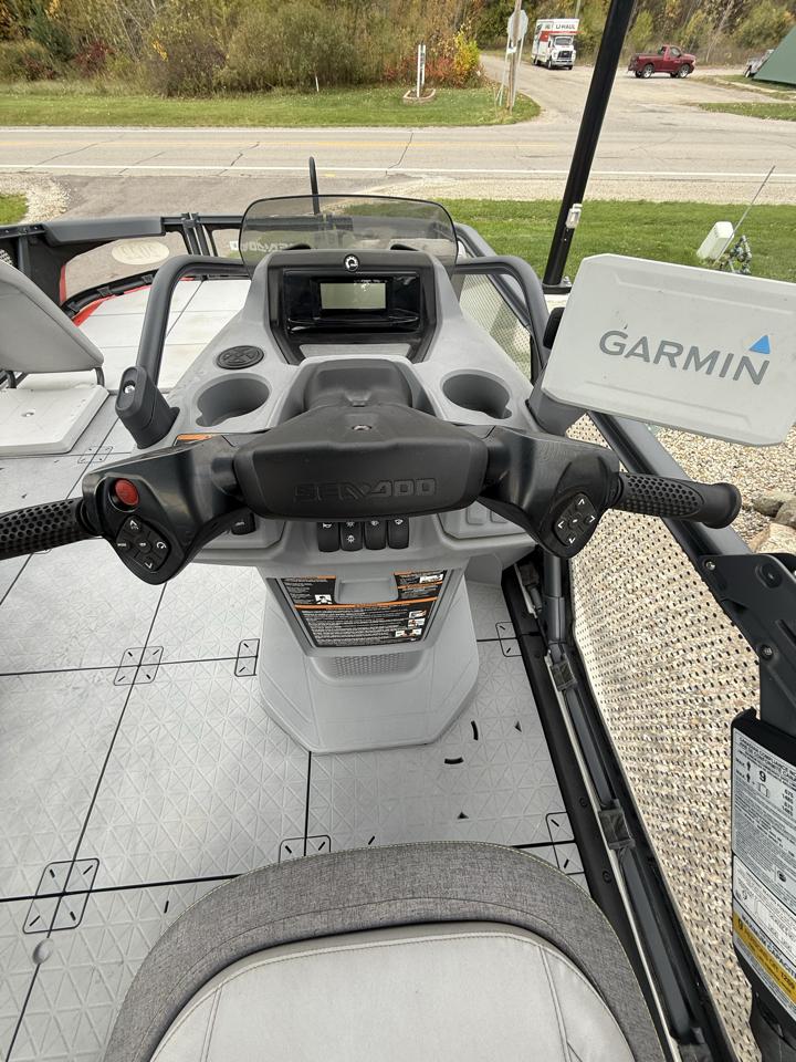 Sea-Doo Jet Boat  2022