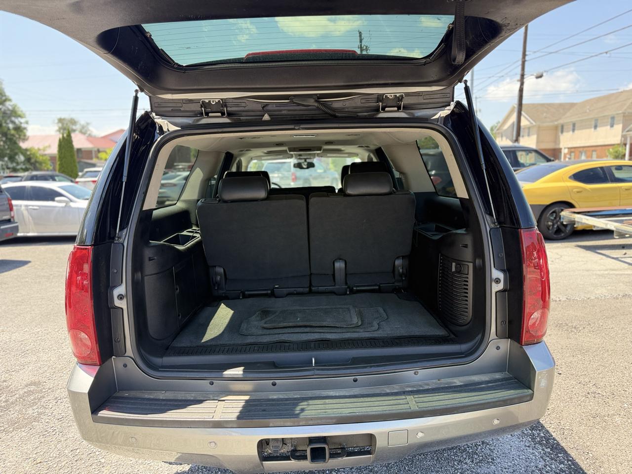 GMC Yukon XL SLE 1/2 Ton 4WD 2007