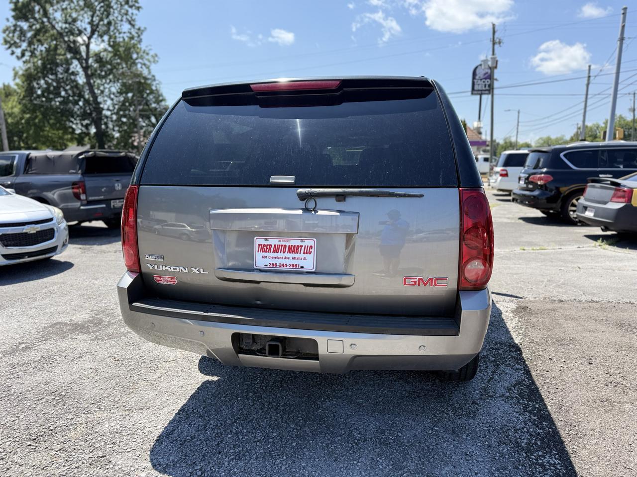 GMC Yukon XL SLE 1/2 Ton 4WD 2007