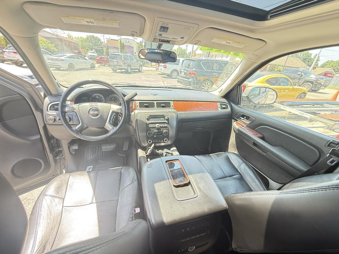 GMC Yukon XL SLE 1/2 Ton 4WD 2007