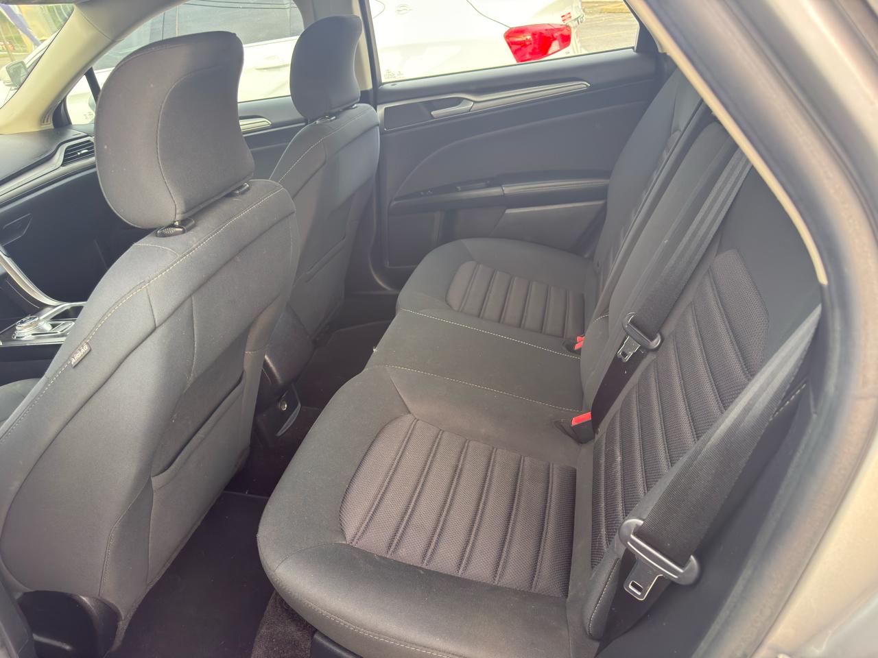 Ford Fusion SE 2017