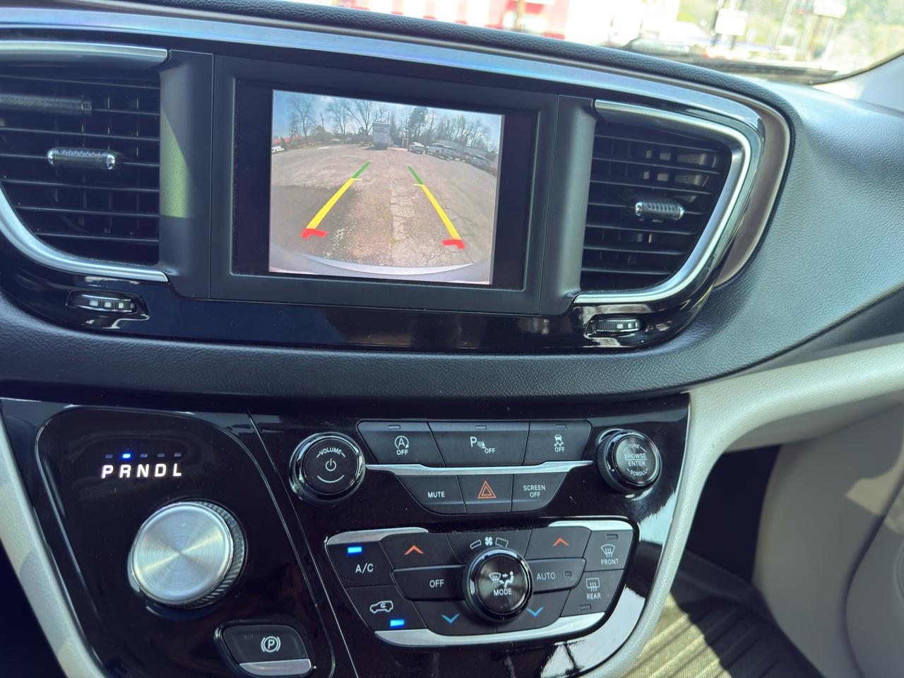 Chrysler Pacifica Touring Plus 2018