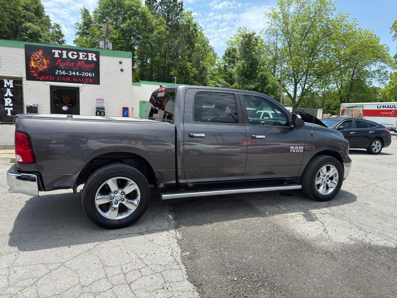 RAM 1500 SLT Crew Cab SWB 2WD 2015