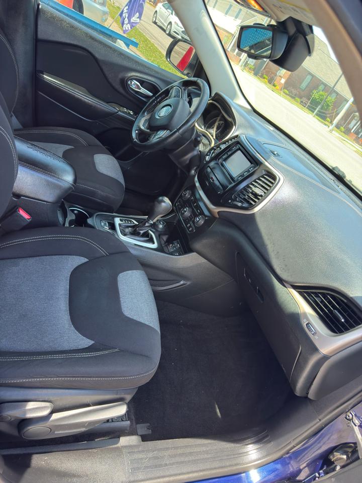 Jeep Cherokee Latitude 4WD 2014