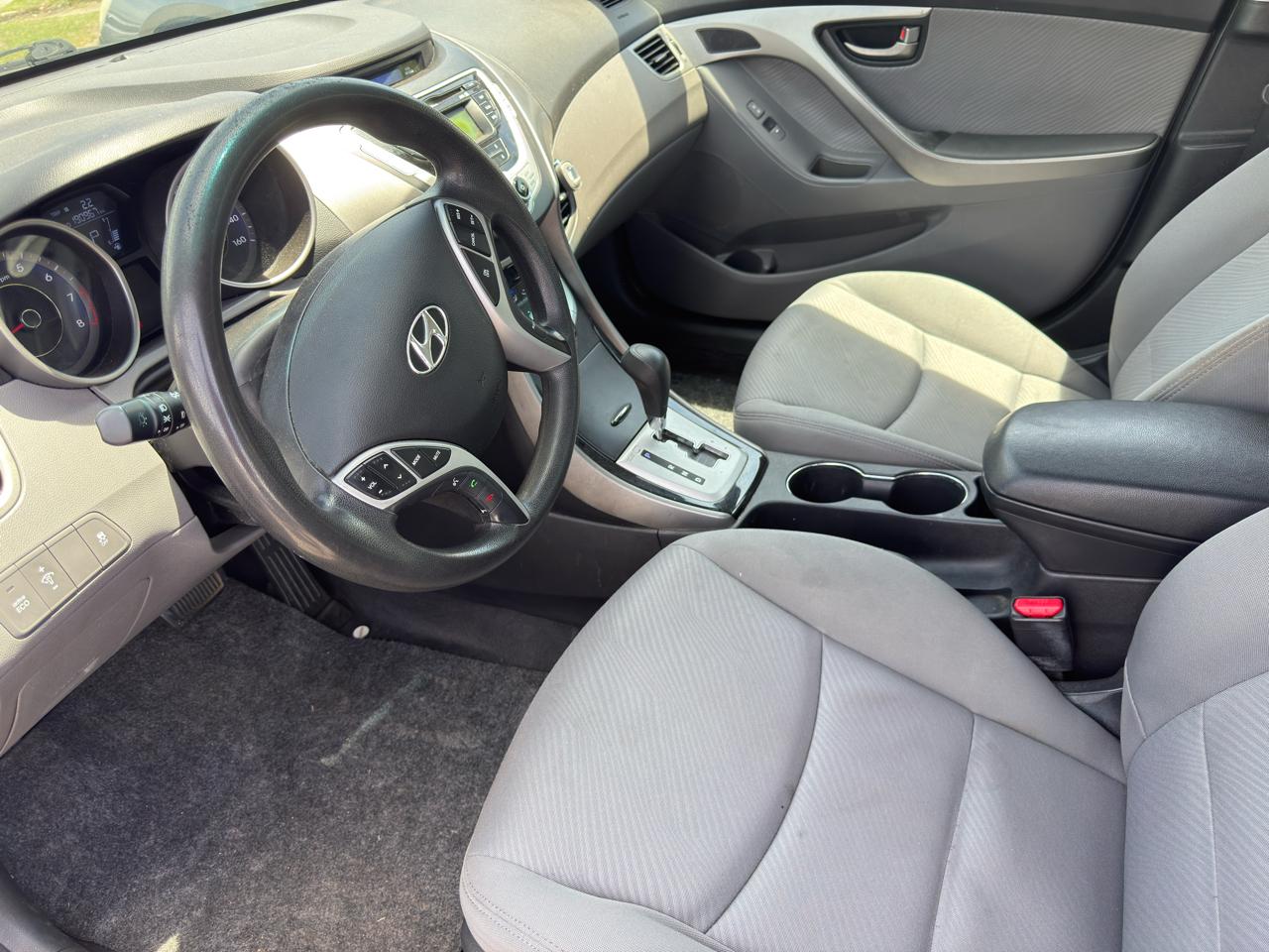 Hyundai Elantra GLS A/T 2012
