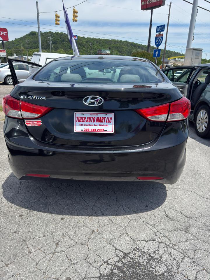 Hyundai Elantra GLS A/T 2012