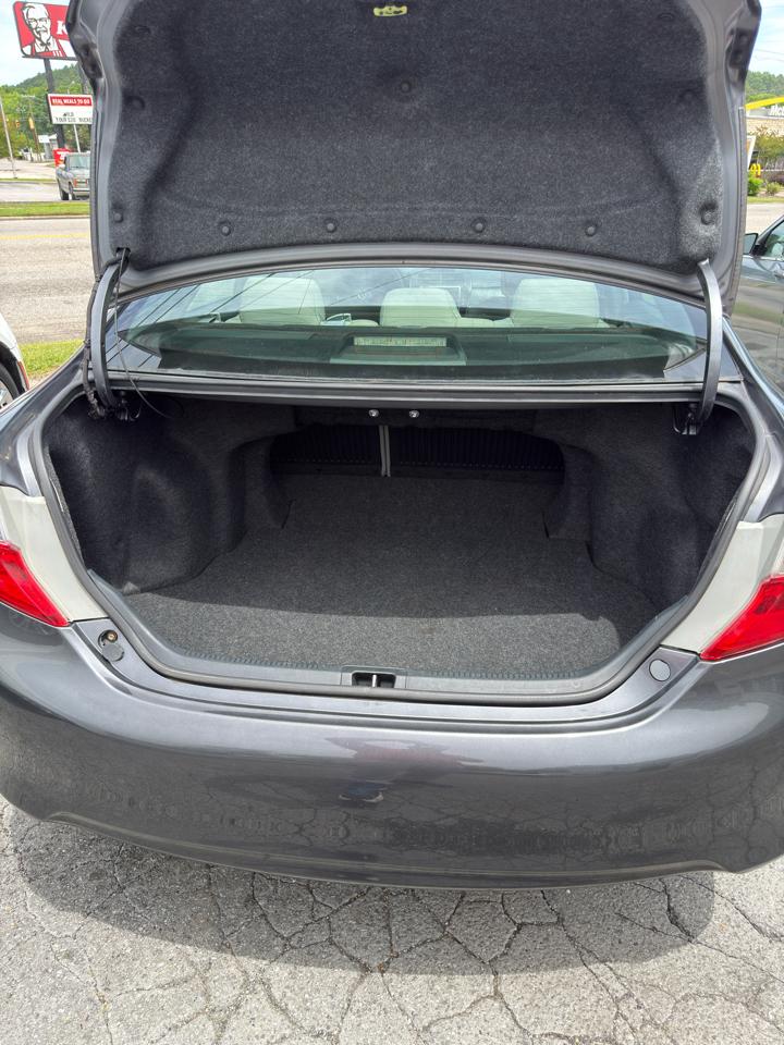 Toyota Camry L 2012