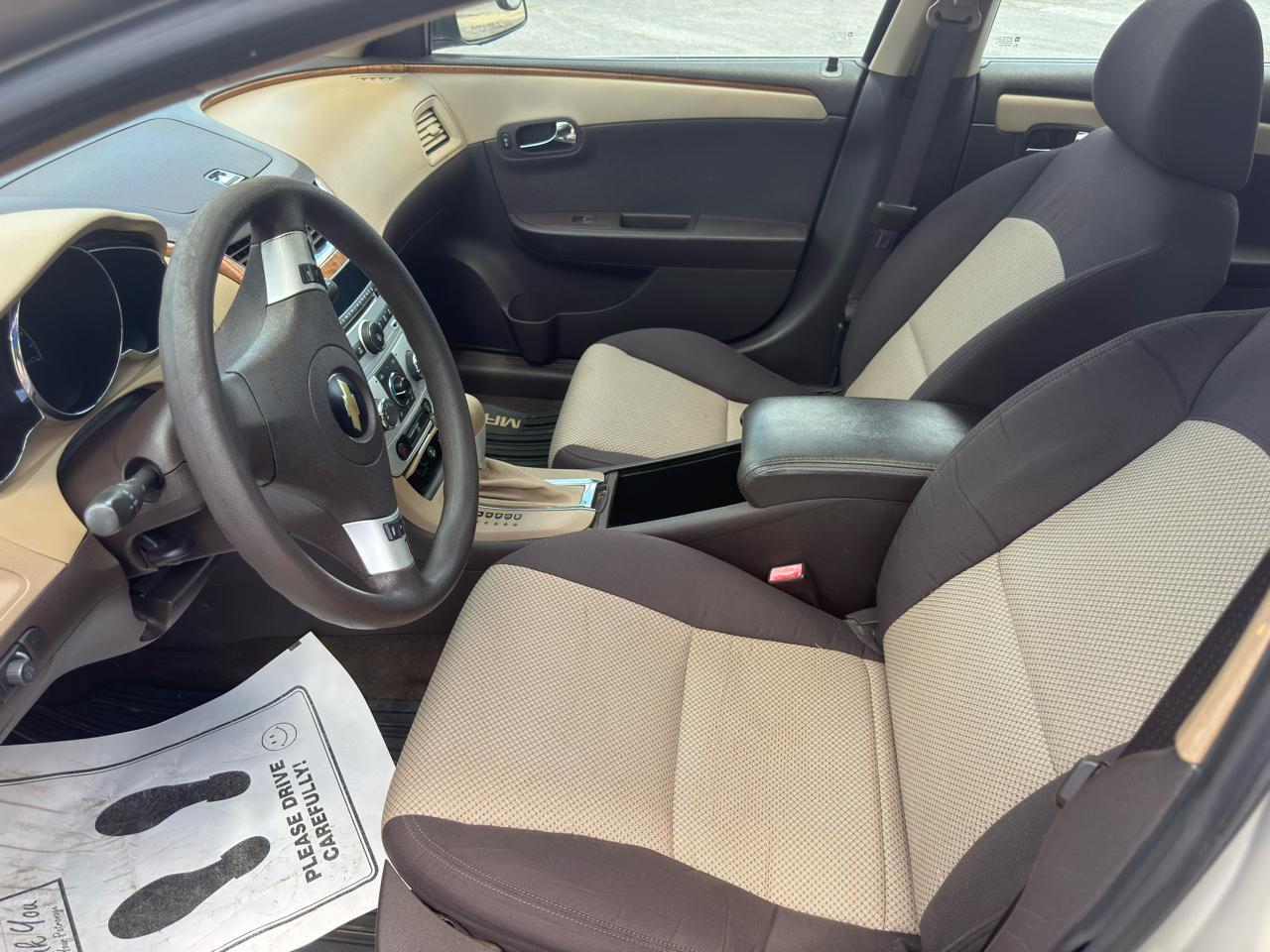 Chevrolet Malibu 1LT 2012