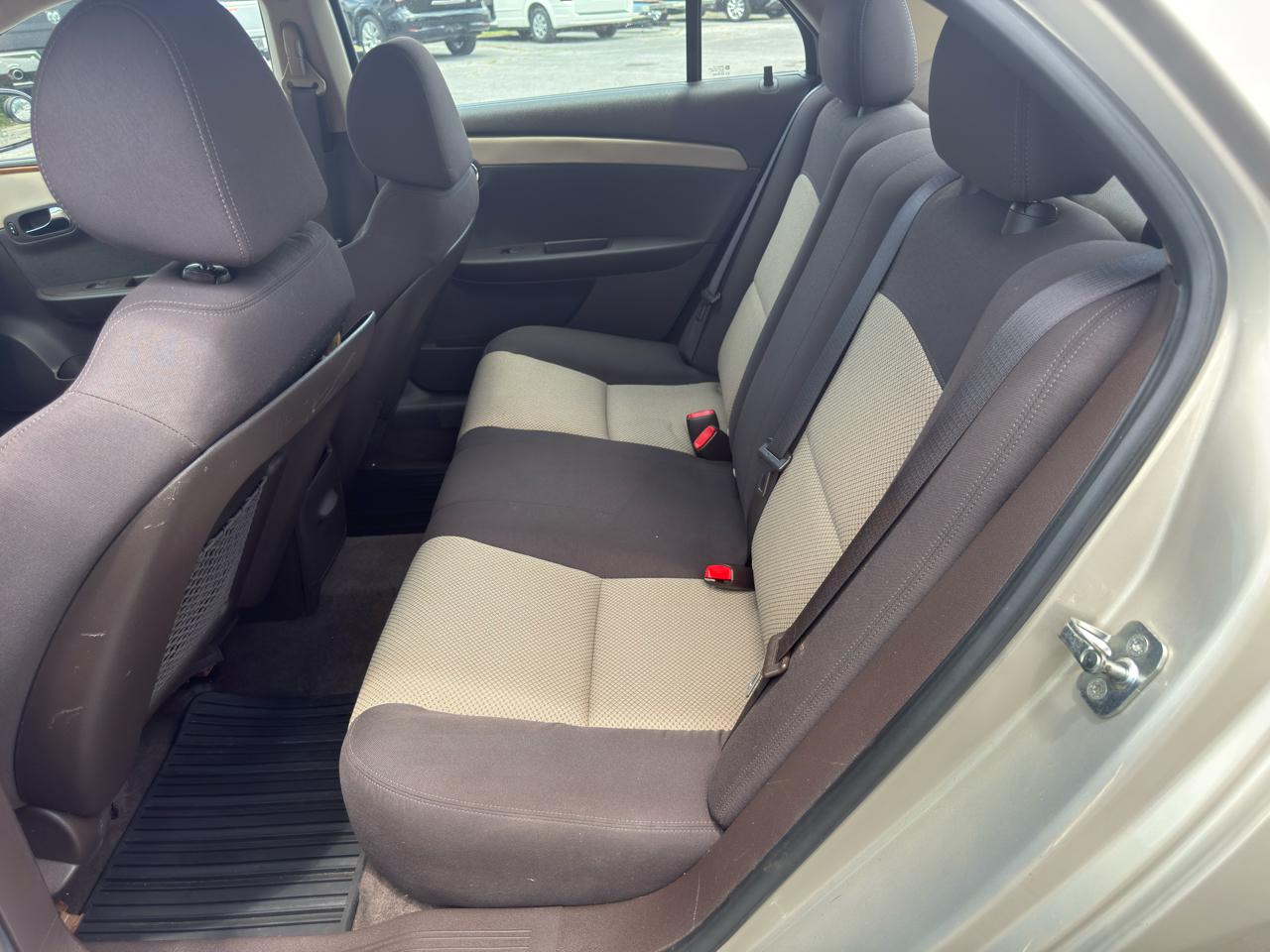Chevrolet Malibu 1LT 2012