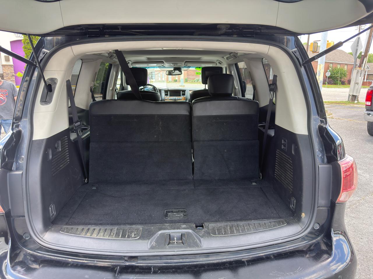 Infiniti QX56 2WD 2012